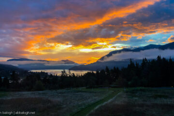 Sunrise in the Gorge
